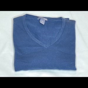 Men’s v-neck sweater